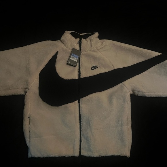 Nike Big Swoosh Irreversible Jacket - Picture 3 of 5